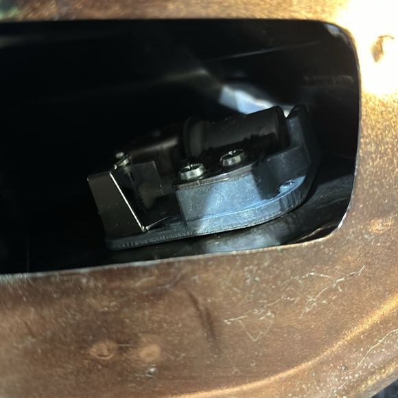 EndedEnded
Vintage Copper Metal Barn Mill With Water Wheel And Music Box - Picture 6 of 7